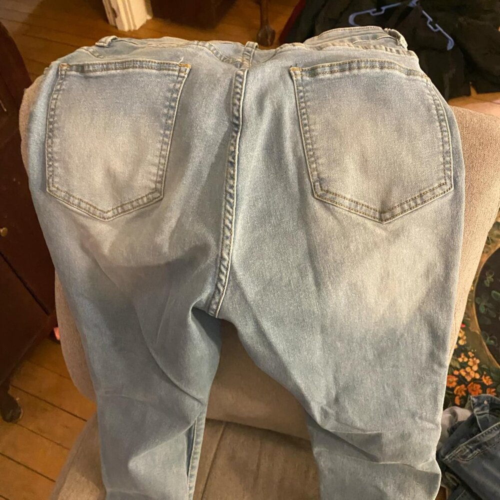 jeans - Picture 3 of 3